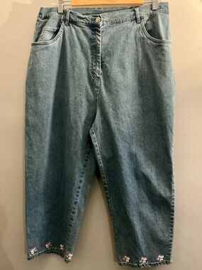 Denim & Co Floral Embroidered Capri Jeans 1X